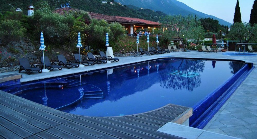 Hotel Sailing Center Malcesine Exterior photo